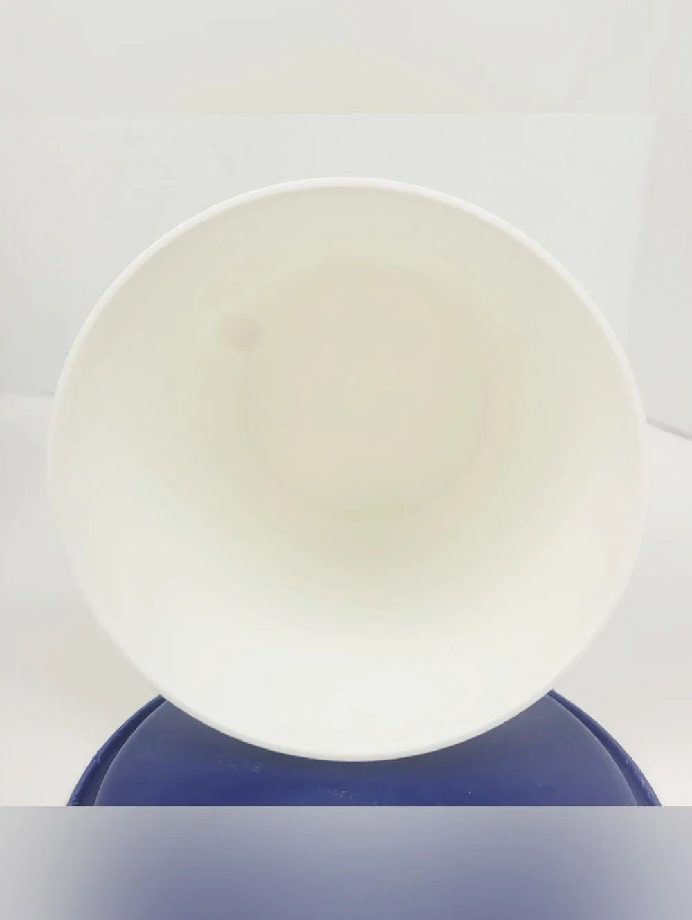 Vtg 90s~Tupperware One Touch Canisters~2416B~2418B~2420D~2422B~White w/Blue Lids